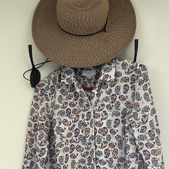 A fresh linen blouse to add to your summer wardrobe - Picture 5 of 5